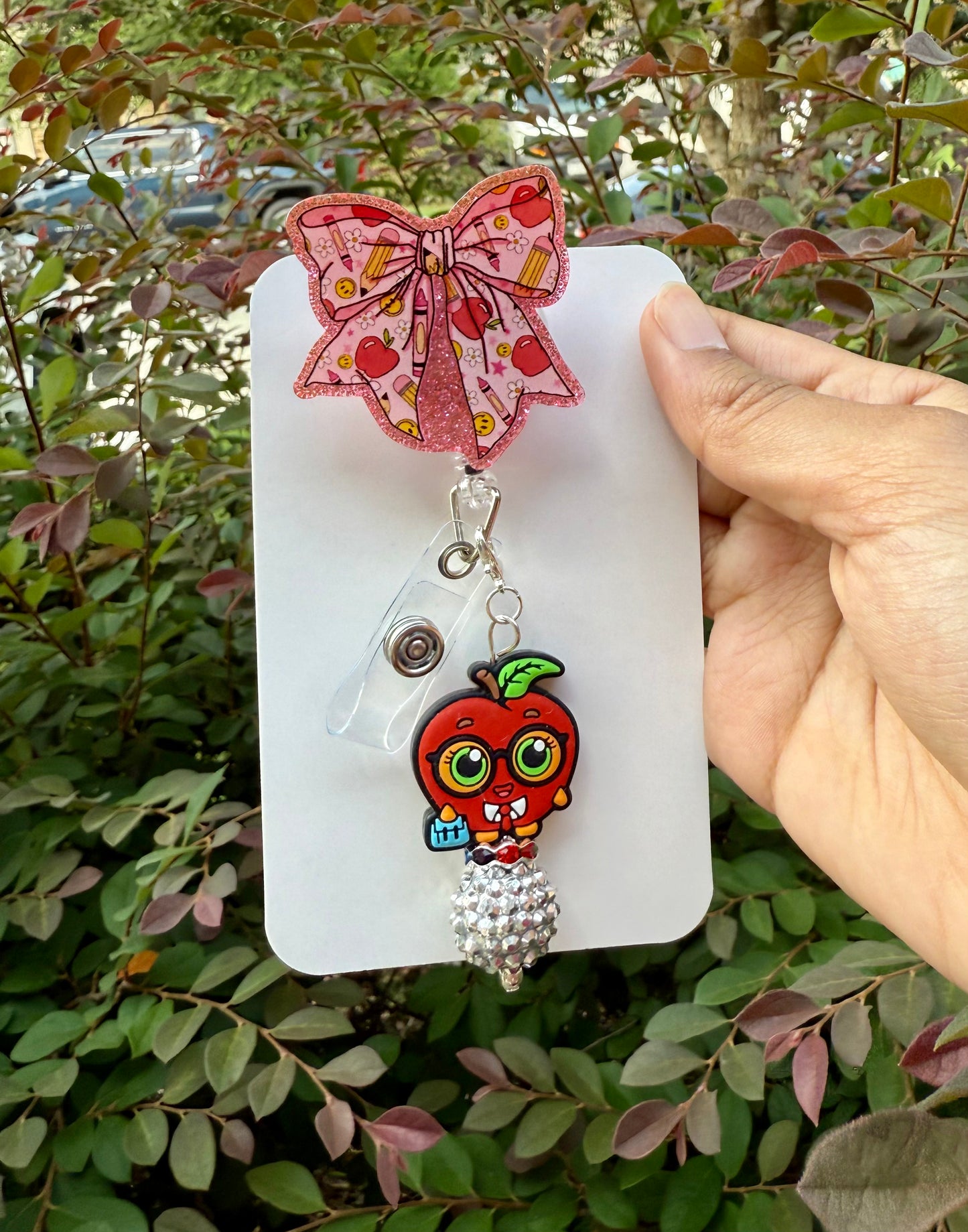 BR56 Bow Badge Reel