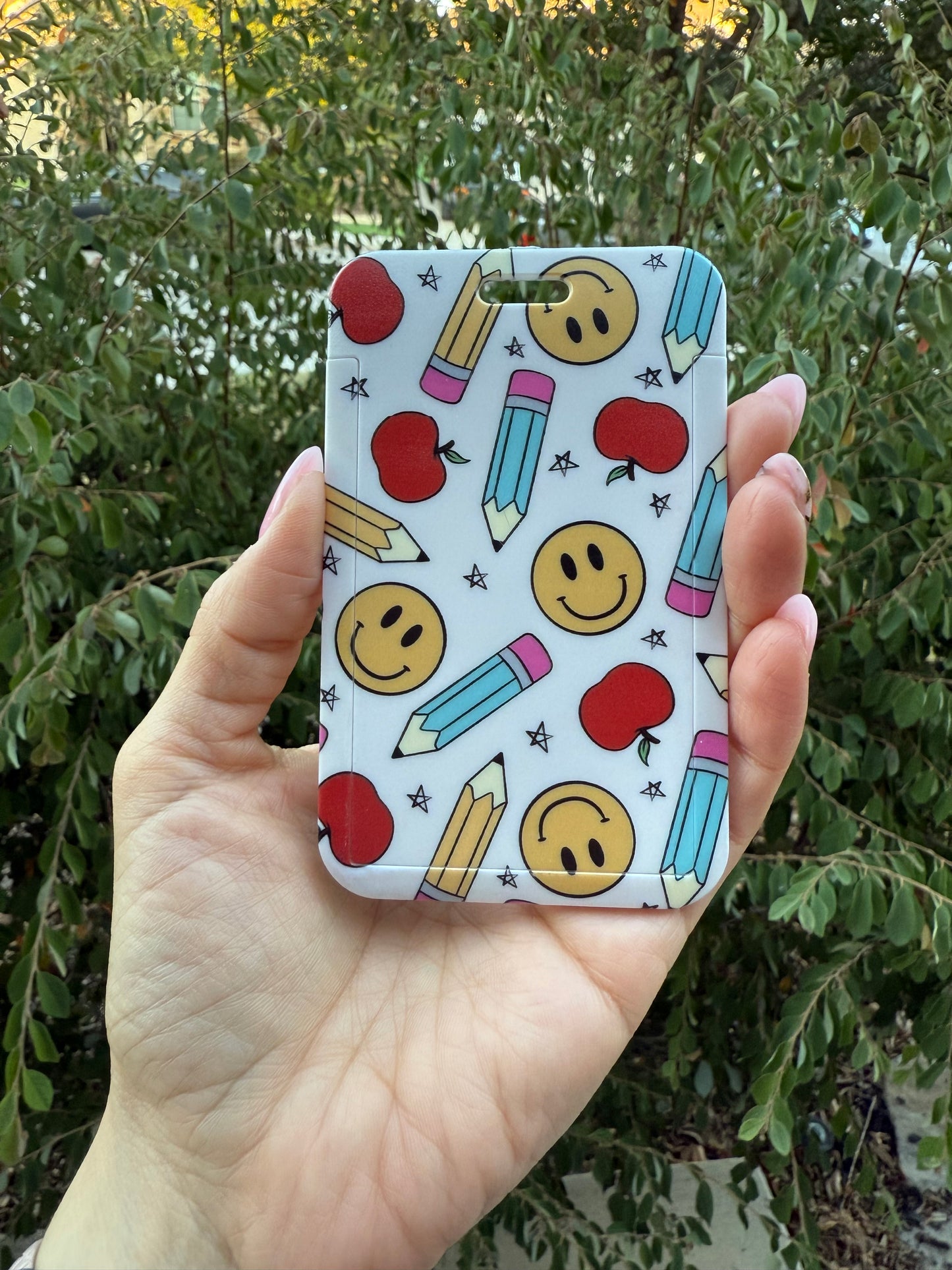 Card Holder Live Claims