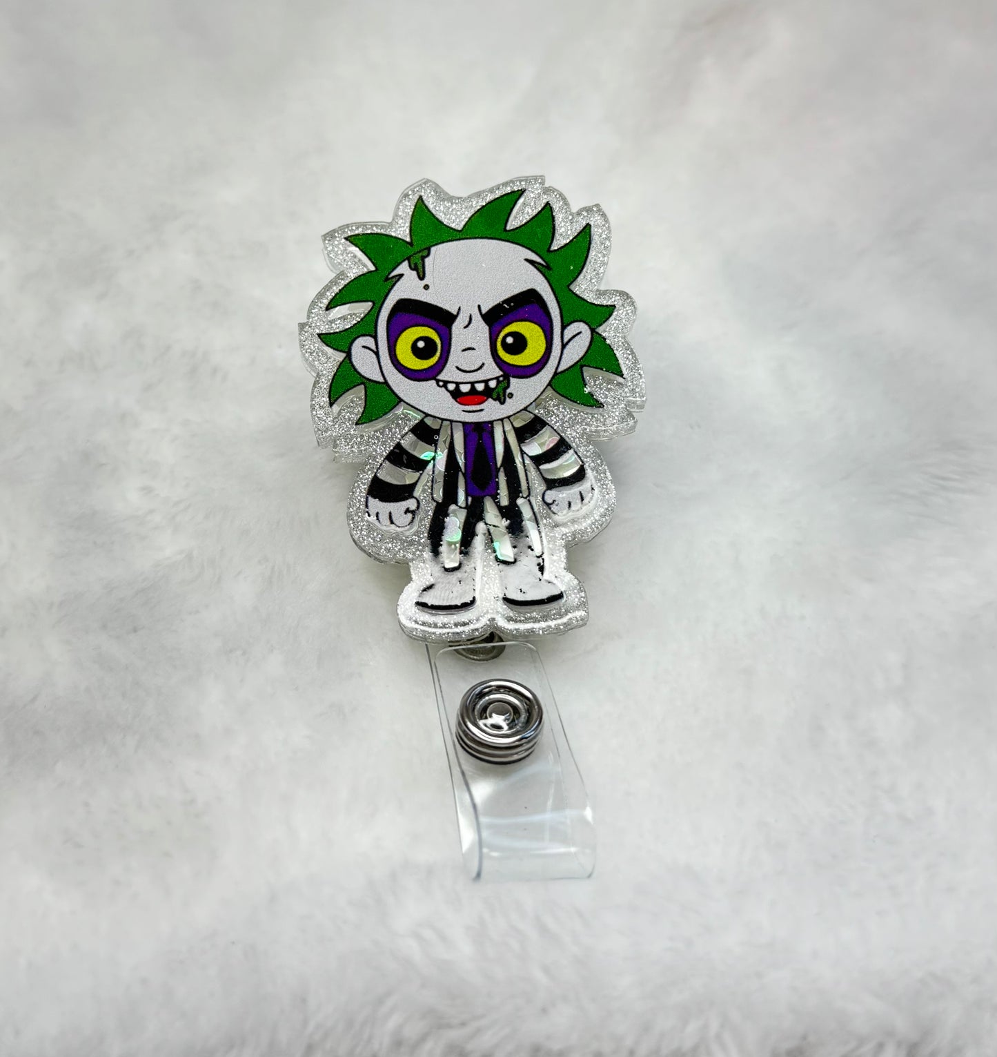 BR22 Beetle Juice Shaker Badge Reel